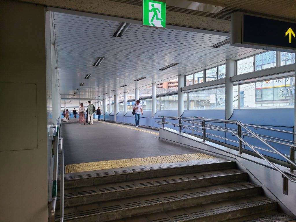 阪急今津駅と阪神今津駅を結ぶ連絡通路