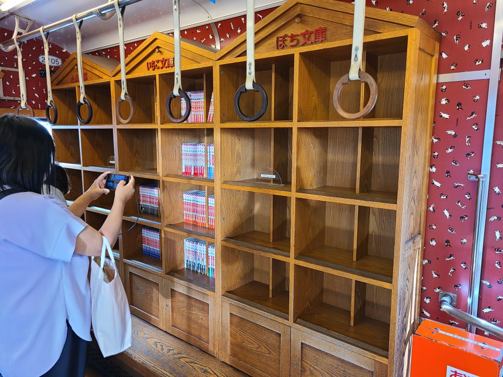 和歌山電鐵　たま電車車内②