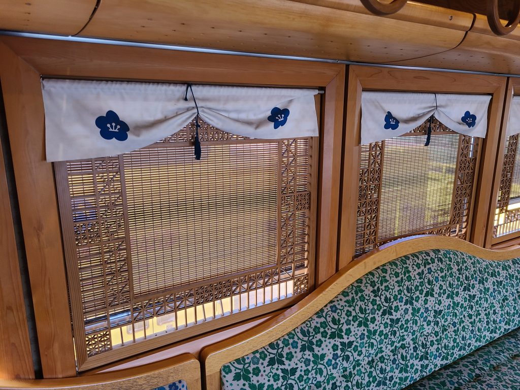 和歌山電鐵　うめぼし電車車内②