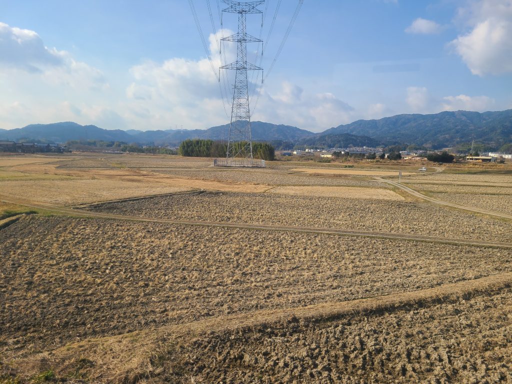 草津線の車窓（田園風景）