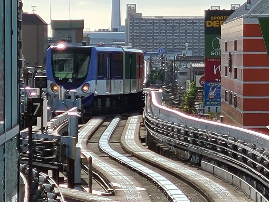 住之江公園の到着するニュートラム