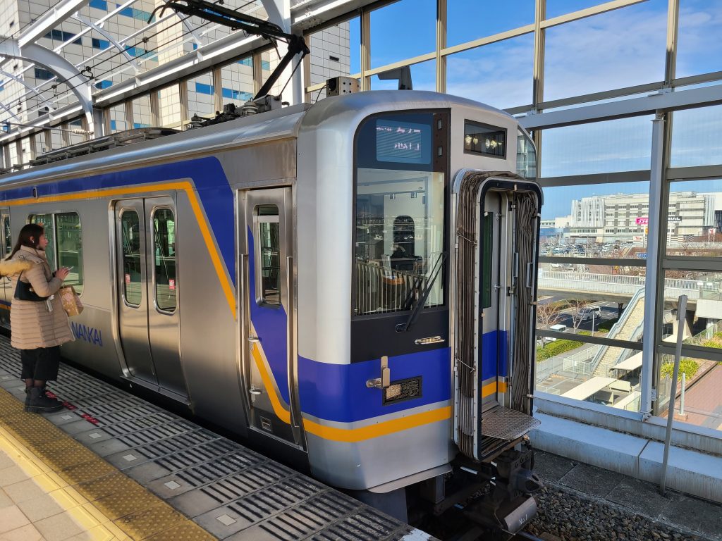 南海：空港急行関西空港ゆき前面