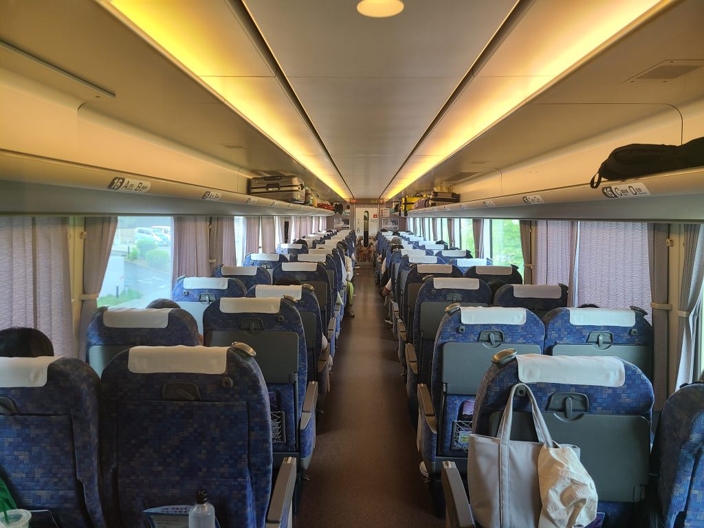 くろしお１号車内（パンダくろしお）