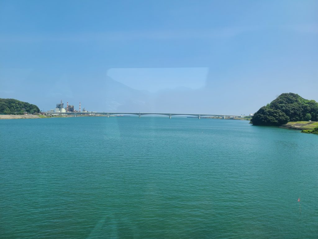 ＪＲ紀勢本線　熊野川橋梁を渡る車窓