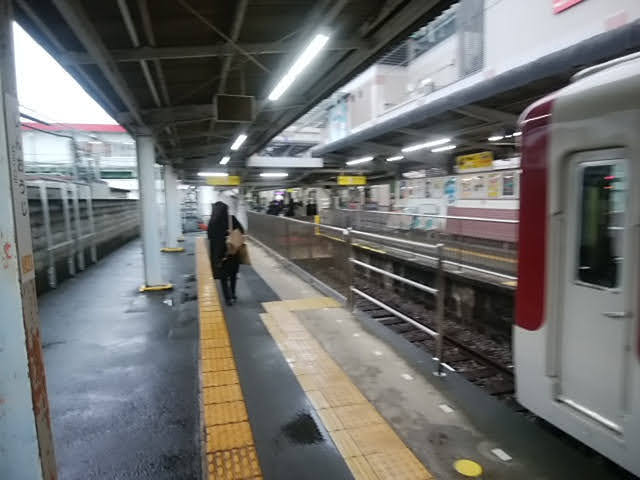 新王寺駅構内（出口方面へむかう）