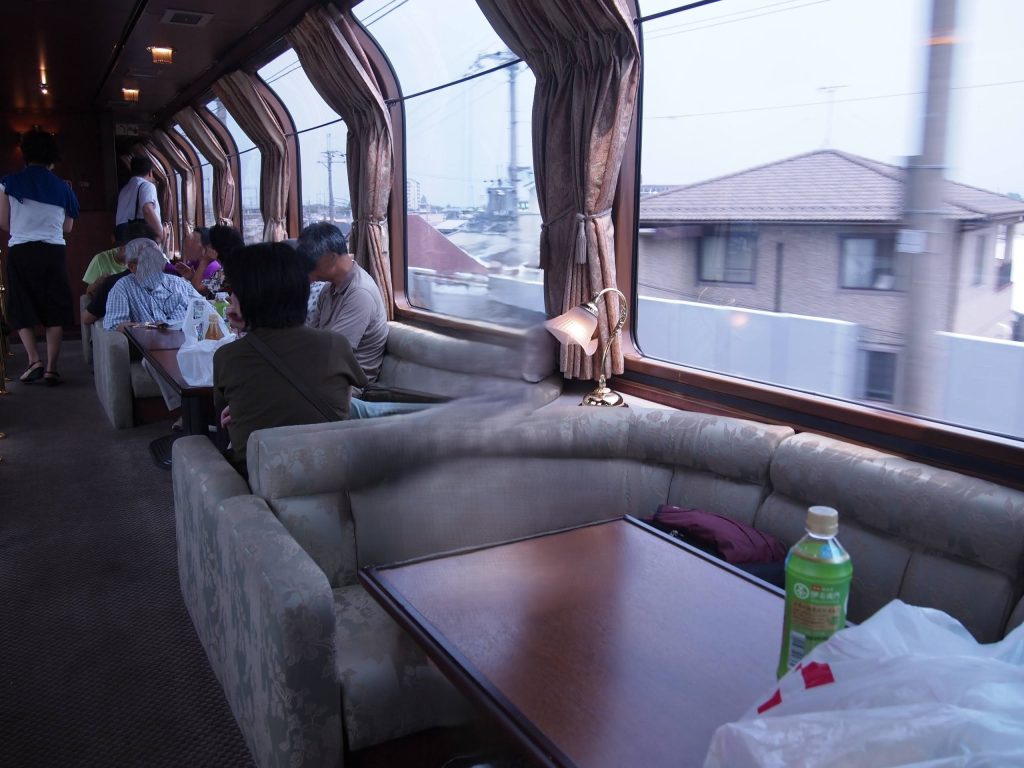 トワイライトエクスプレスサロンカー