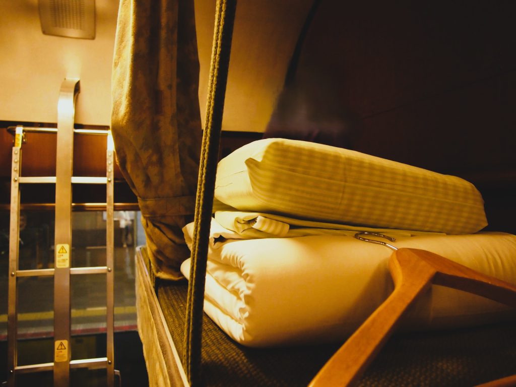 Ｂコンパートメント車内