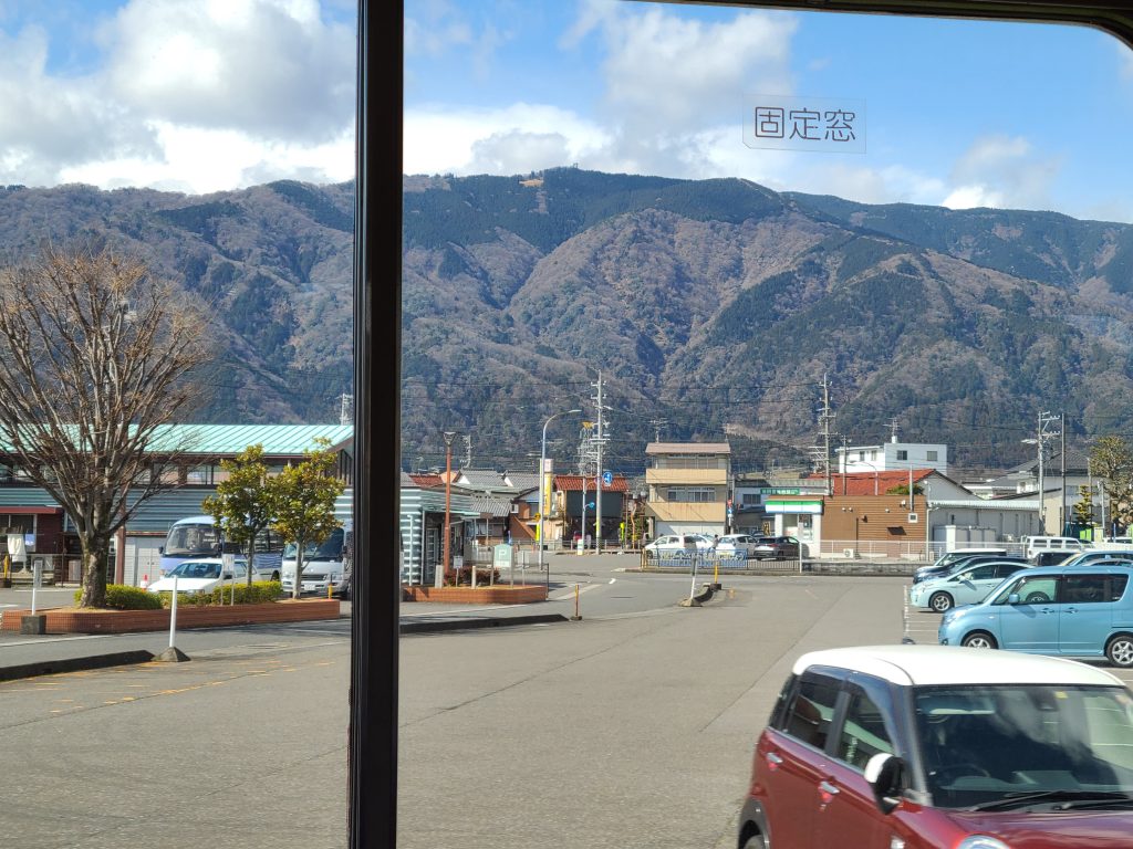 養老鉄道揖斐線車窓（池田山）
