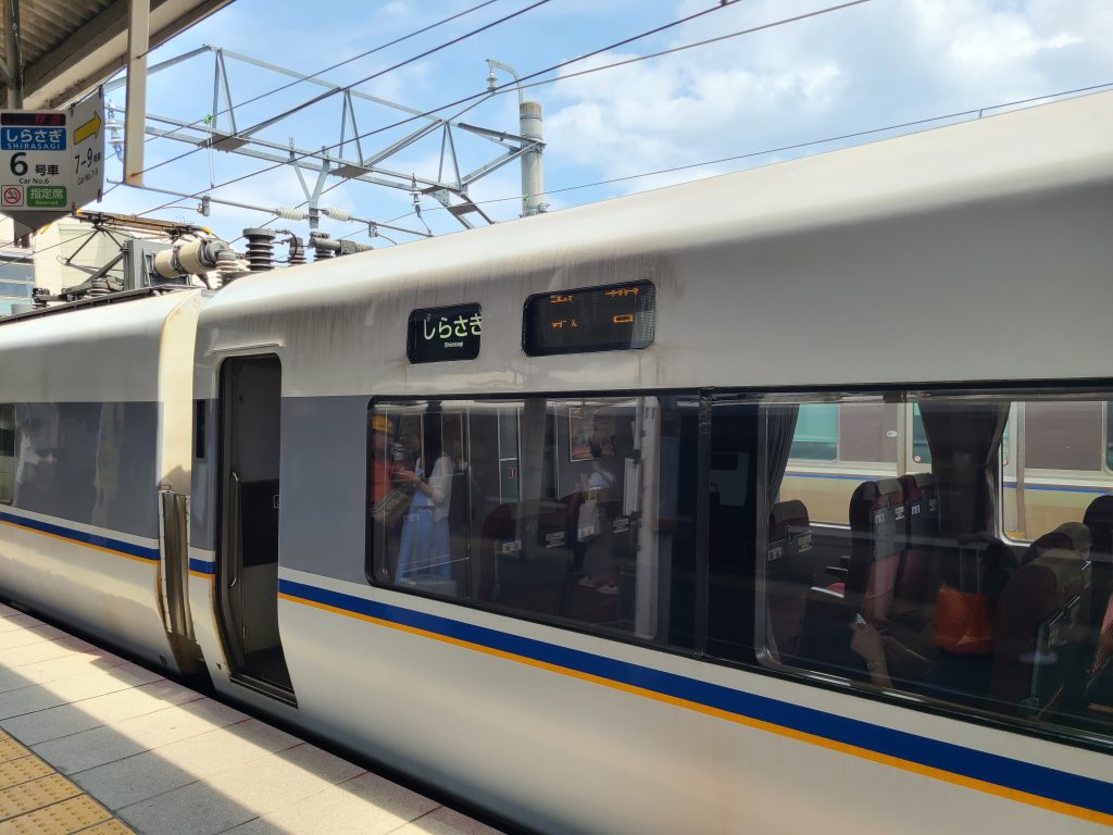 しらさぎ号側面の行先表示器