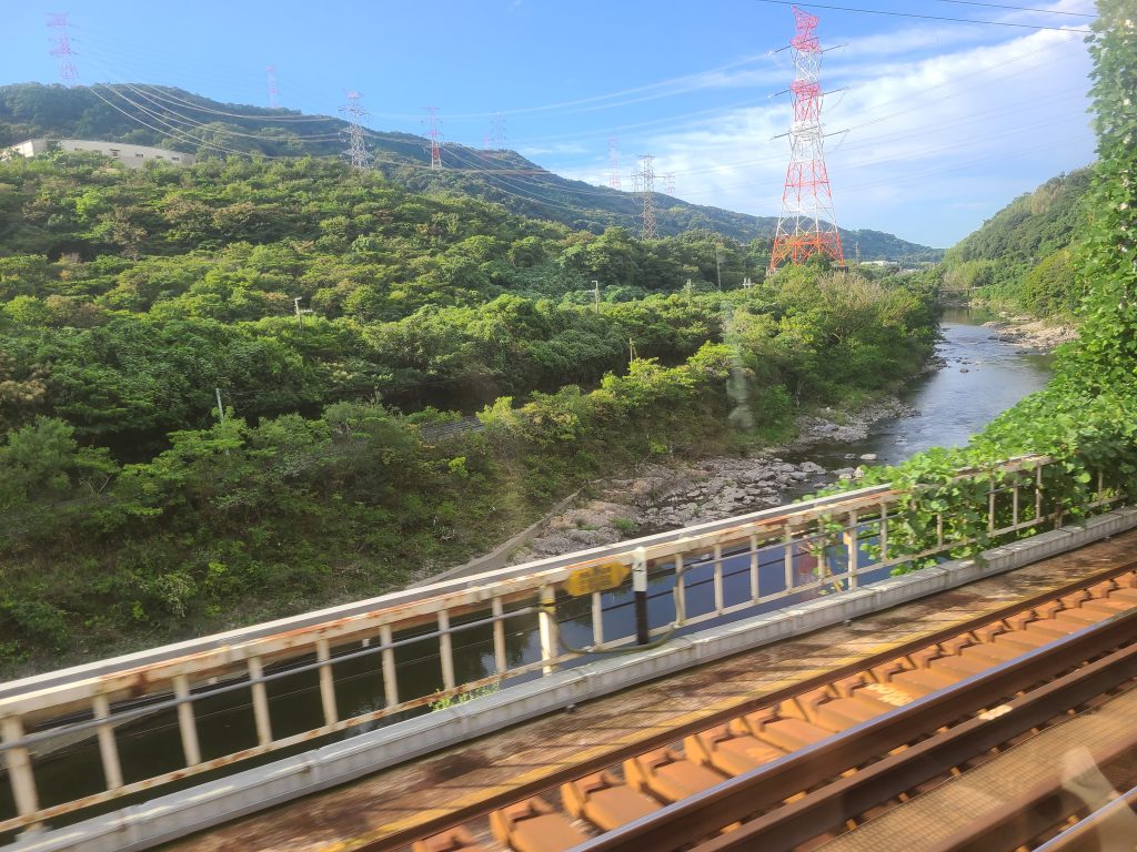 ＪＲ大和路線河内堅上ー三郷ー王寺間の大和川を望む車窓