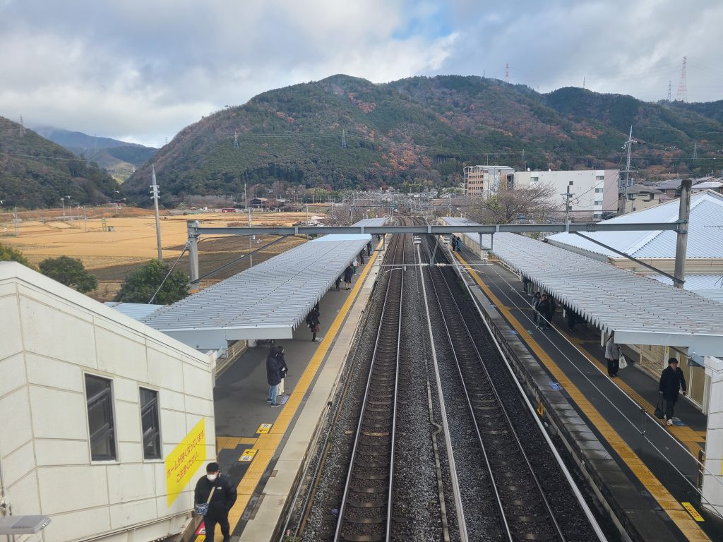ＪＲ山陰本線（嵯峨野線）馬堀駅