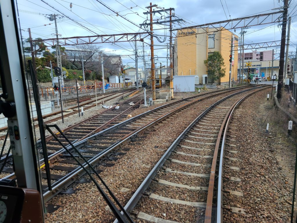 嵐電帷子ノ辻駅構内