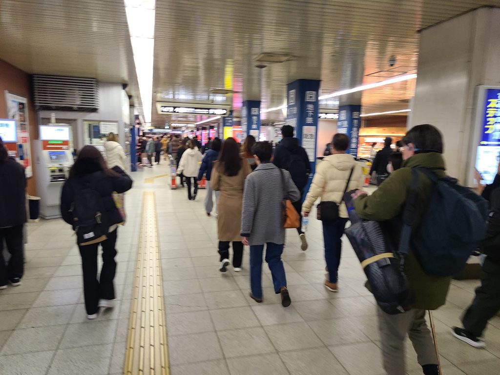 京都市営地下鉄烏丸線四条駅