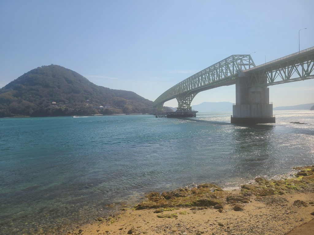 ＪＲ山陽本線大畠駅付近の車窓（大島大橋）