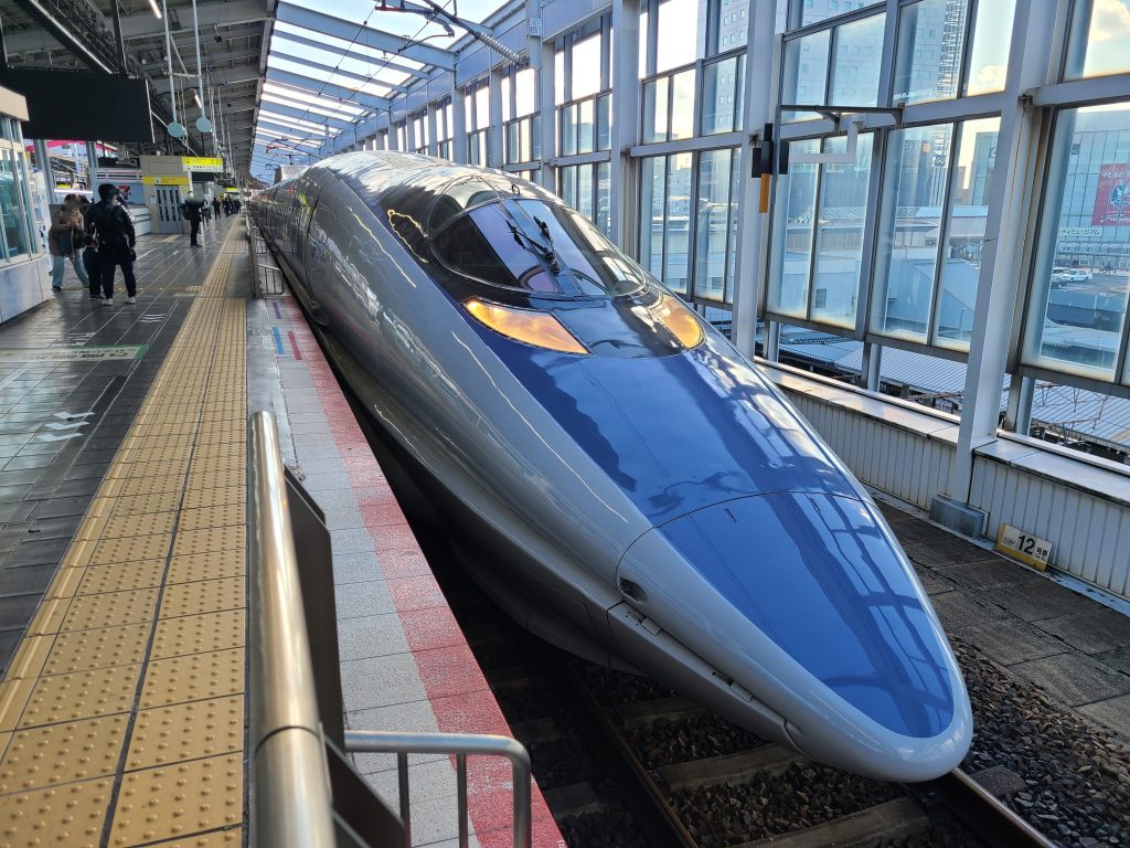 岡山駅に停車する500系こだま