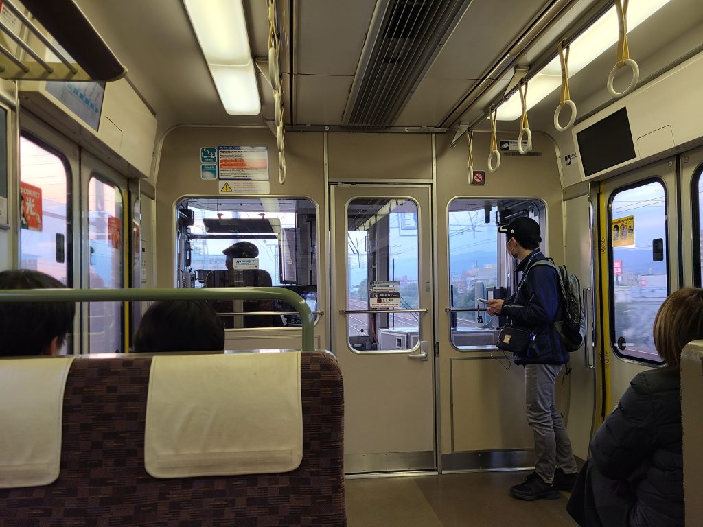 ＪＲ西日本223系車内