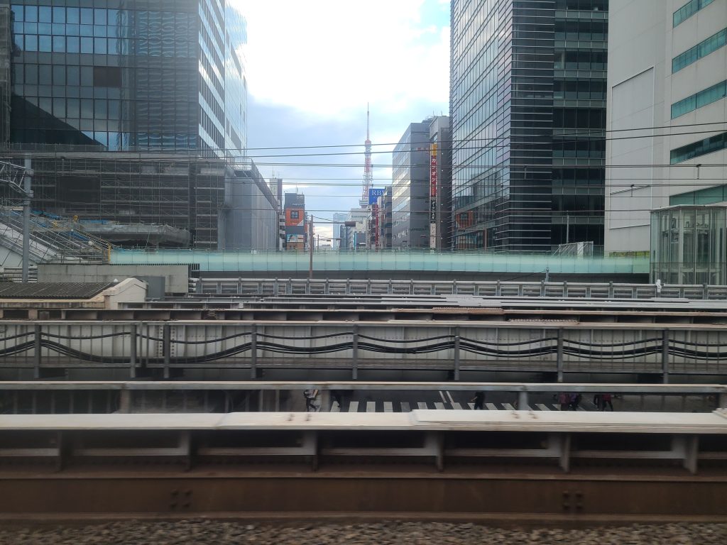 ＪＲ東海道本線（上野・東京ライン）品川ー新橋間車窓（東京タワー）