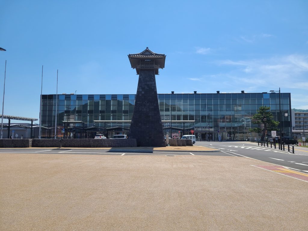 西舞鶴駅駅舎