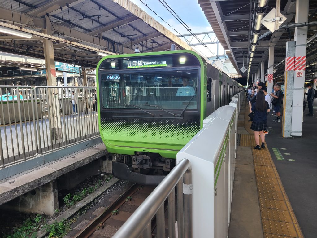山手線E231系500番台（品川駅停車）