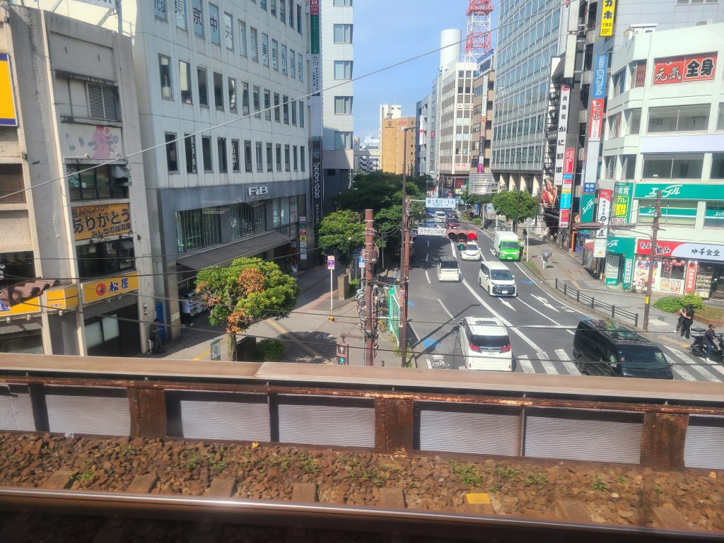 千葉駅付近の車窓