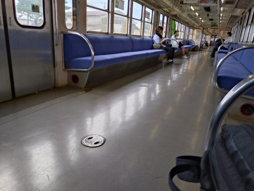三岐鉄道三岐線801系車内