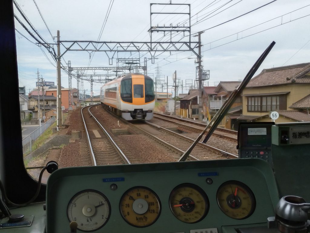 三岐鉄道三岐線（近鉄連絡線）富田駅直前の車窓