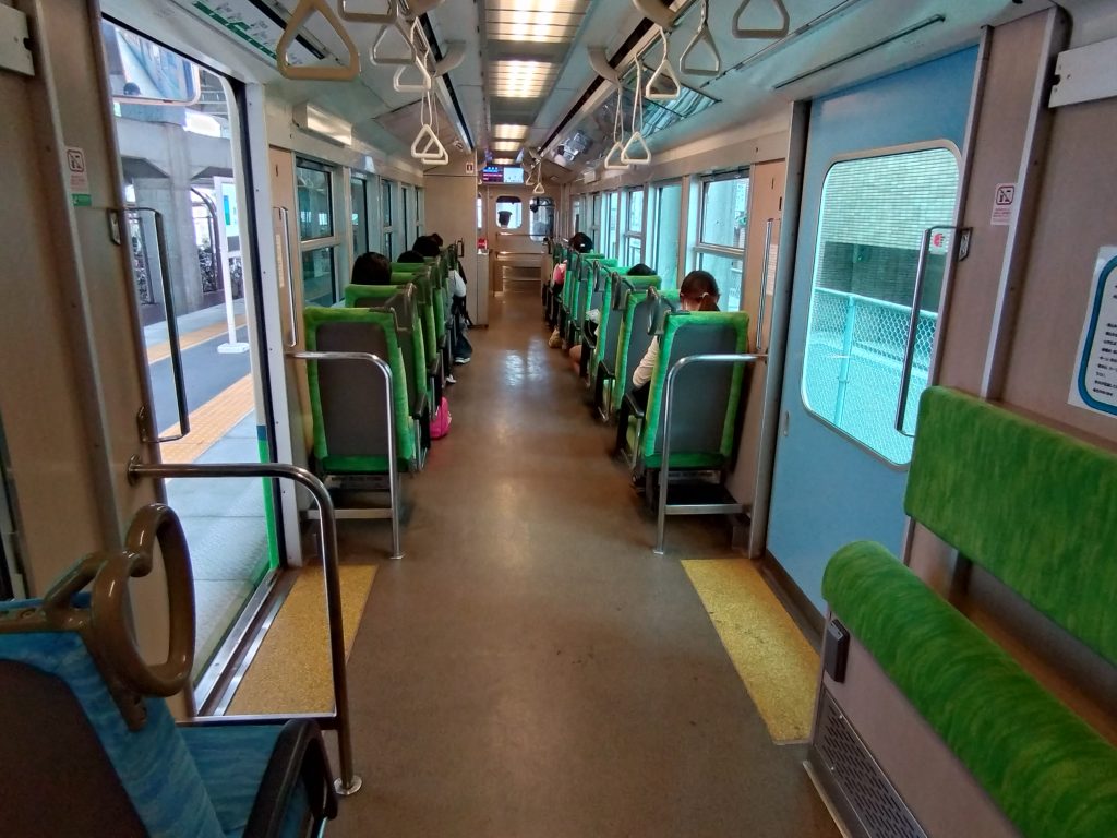 四日市あすなろう鉄道車内
