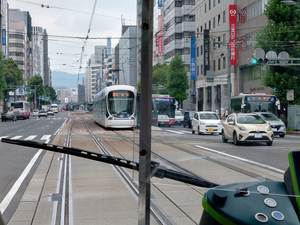 広島電鉄本線八丁堀駅付近車窓