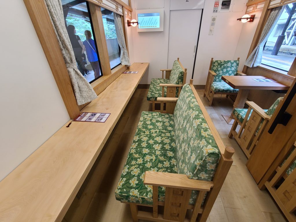 グラン天空２号車ワイドビューシート
