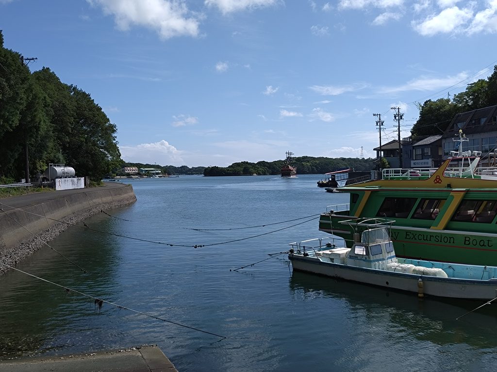 近鉄賢島駅付近の英虞湾