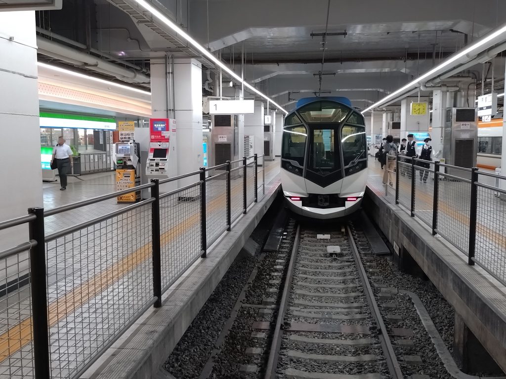 京都駅に到着した「しまかぜ」