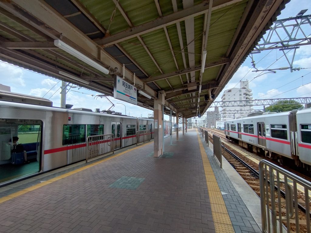 名鉄瀬戸線尾張瀬戸駅ホーム