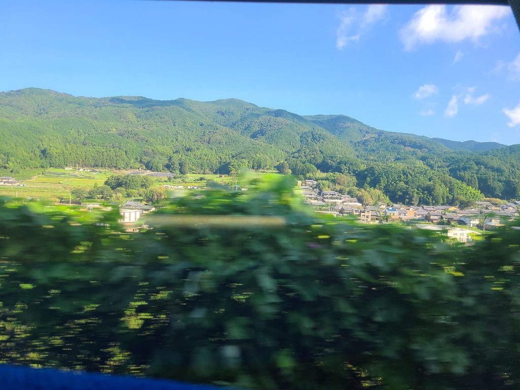 近鉄大阪線長谷寺付近の車窓