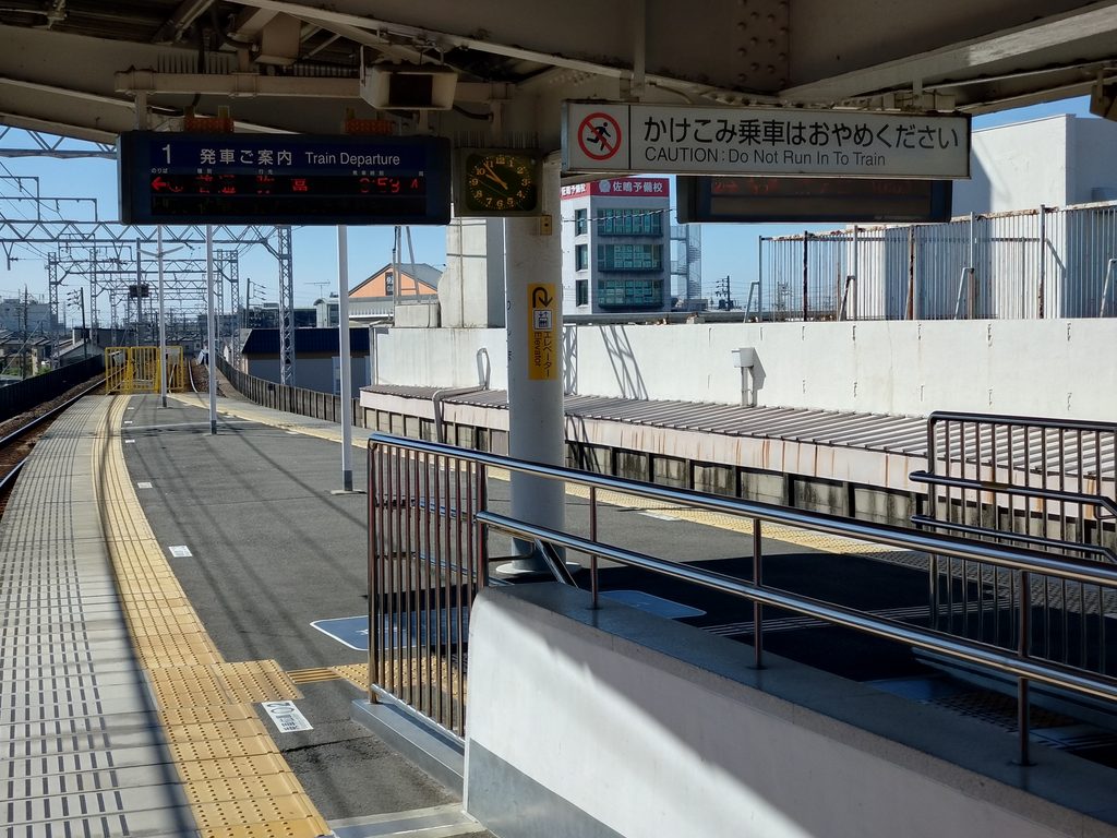 名鉄津島線津島駅ホーム