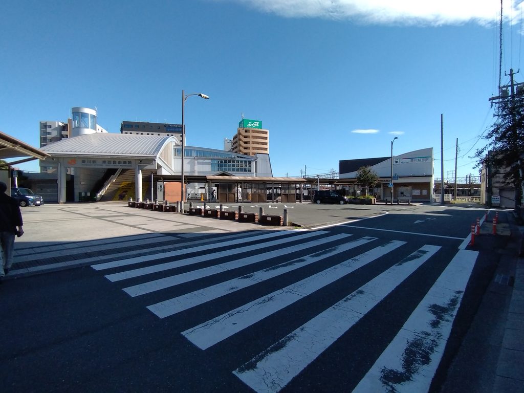 名鉄豊川稲荷駅とＪＲ豊川駅駅舎